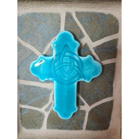 VINTAGE Ceramic Wall Cross Wall Plaque Tile Back Rustic Wood Frame Wall Hanging - Picture 2 of 8